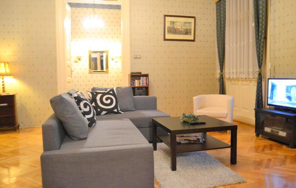 Elisabeth Apartment *